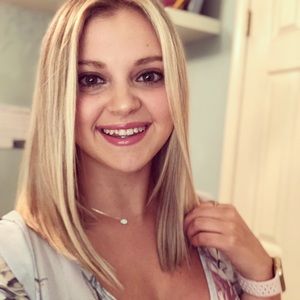 Meet your Posher, Nikki